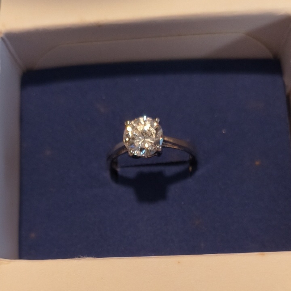 Avon Silver Ring with Sparkling Gem